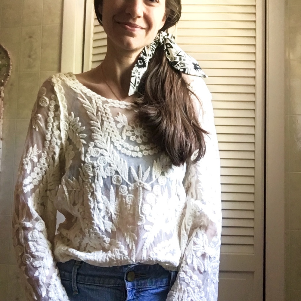 Gorgeous Lace Long Sleeve Gypsy & Bohemian Blouse - Picture 1 of 8